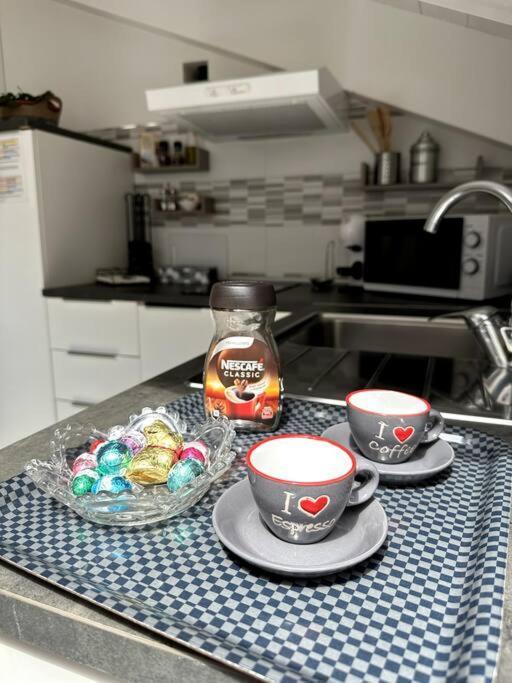 The Sweet Attic Room - De Vivo Realty Meta Di Sorrento 外观 照片